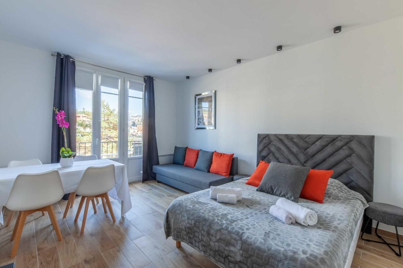 Studio Sleeps 4 With Terrace, 500M Place Morny ドーヴィル エクステリア 写真